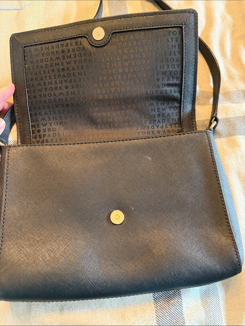 kate spade black leather crossbody with gold logo - Picture 4 of 5